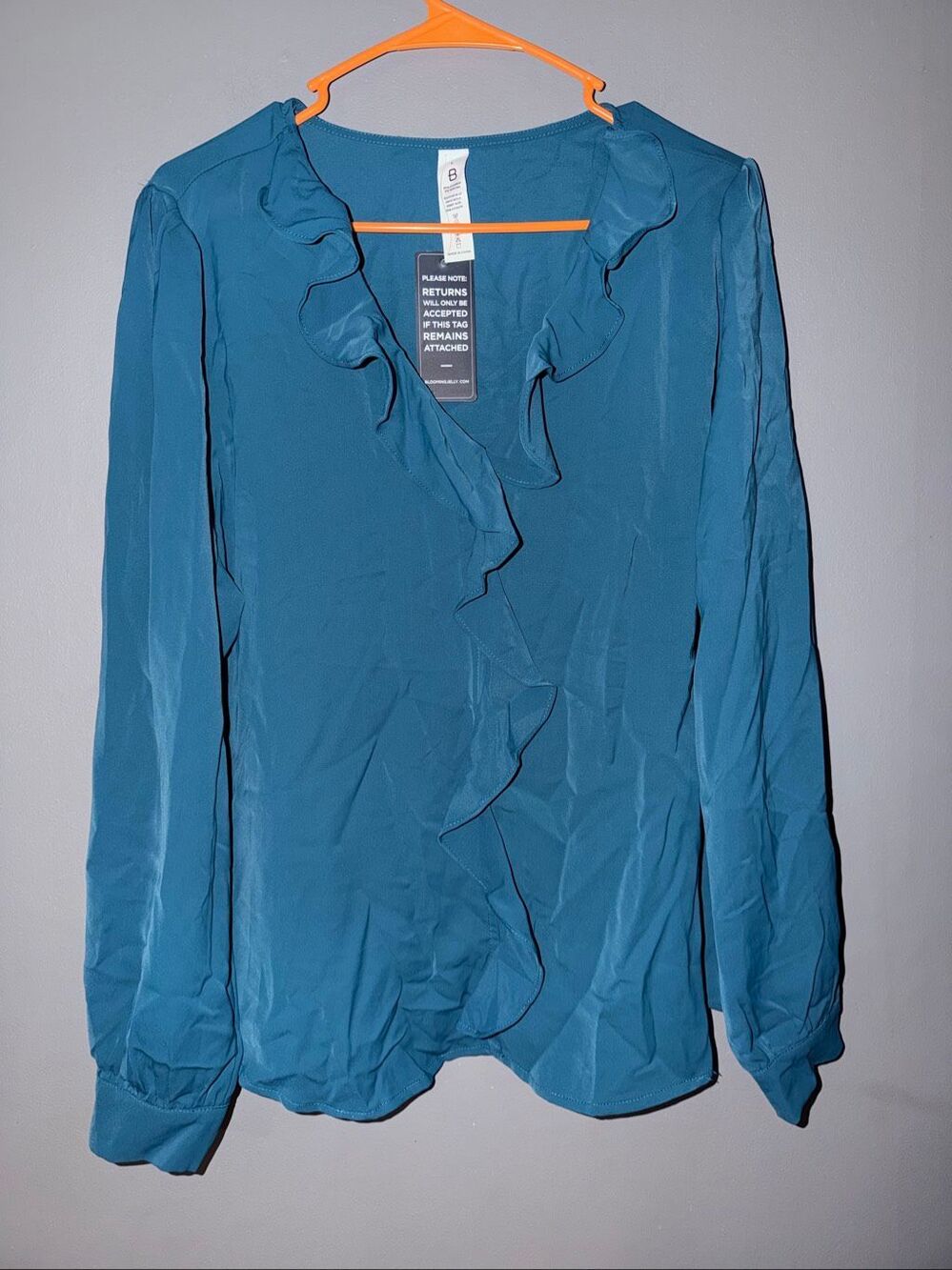 L B Ruffled V Neck Long Sleeve Top Size Large NWT